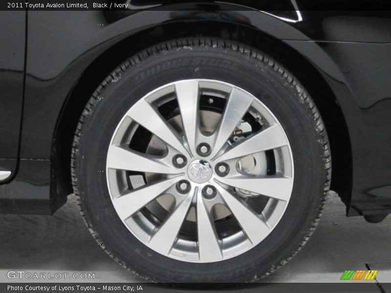 Black / Ivory 2011 Toyota Avalon Limited