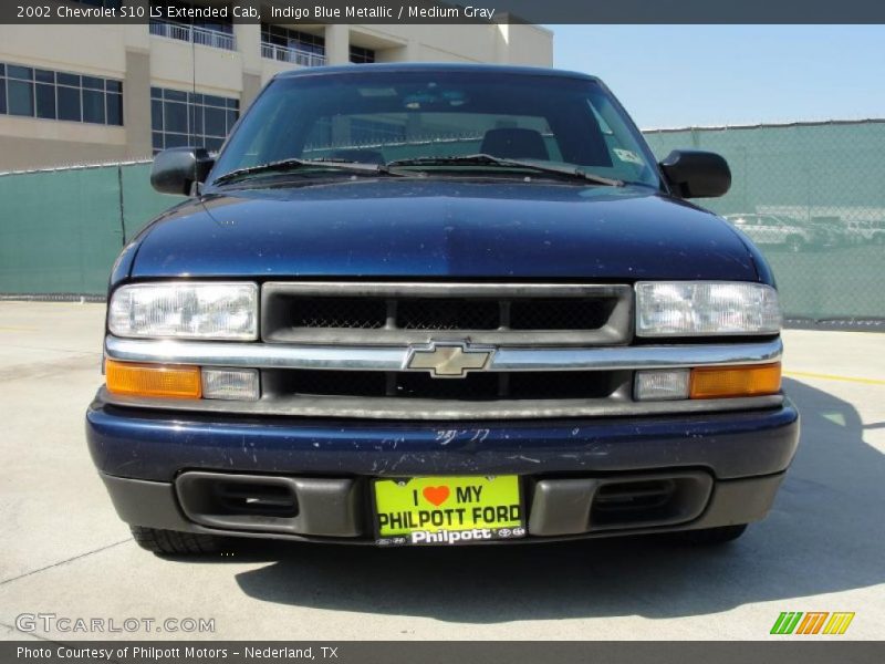 Indigo Blue Metallic / Medium Gray 2002 Chevrolet S10 LS Extended Cab