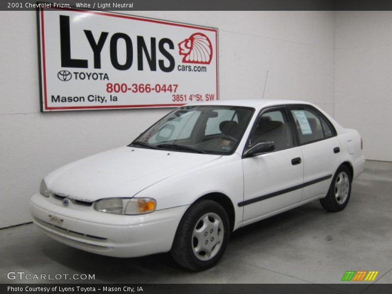 White / Light Neutral 2001 Chevrolet Prizm
