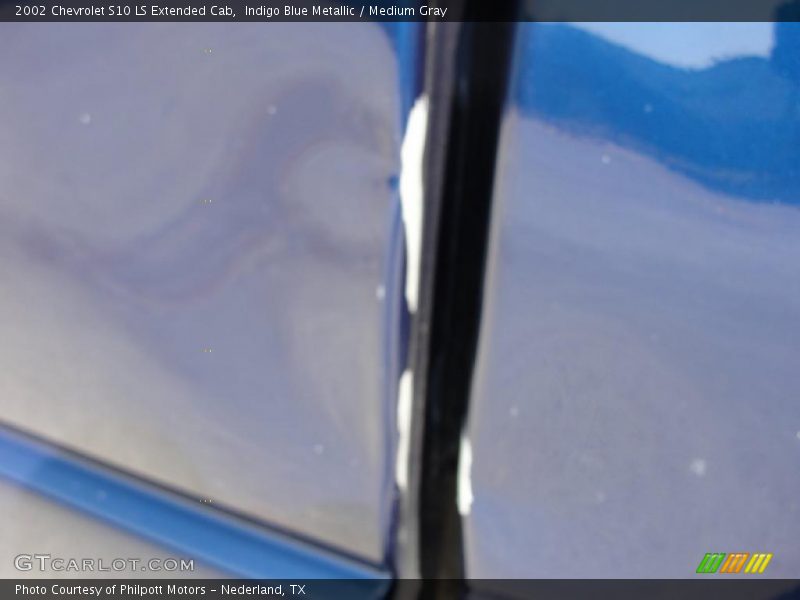 Indigo Blue Metallic / Medium Gray 2002 Chevrolet S10 LS Extended Cab