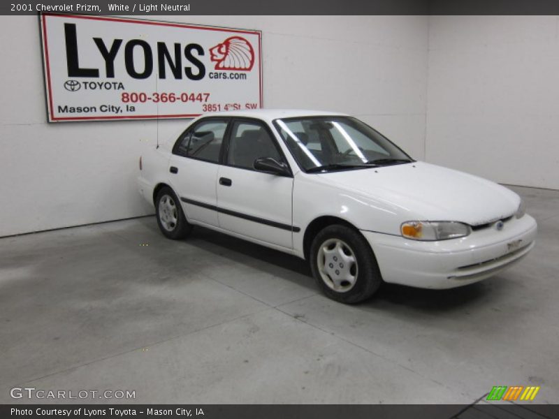 White / Light Neutral 2001 Chevrolet Prizm