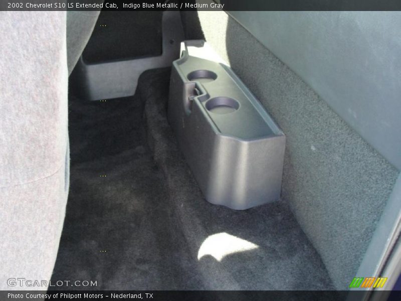Indigo Blue Metallic / Medium Gray 2002 Chevrolet S10 LS Extended Cab