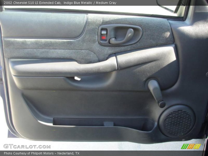 Door Panel of 2002 S10 LS Extended Cab