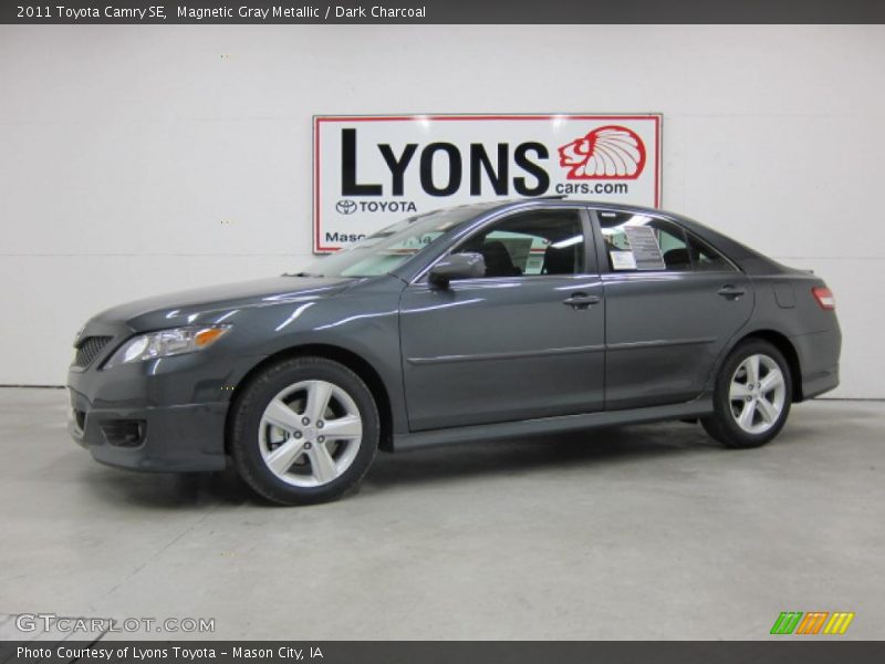 Magnetic Gray Metallic / Dark Charcoal 2011 Toyota Camry SE