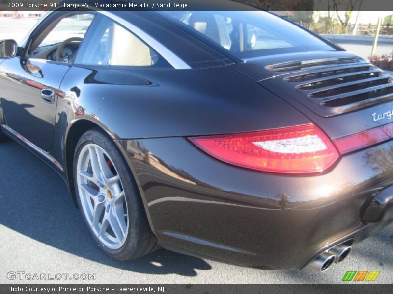 Macadamia Metallic / Sand Beige 2009 Porsche 911 Targa 4S