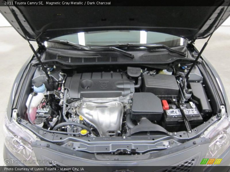 Magnetic Gray Metallic / Dark Charcoal 2011 Toyota Camry SE