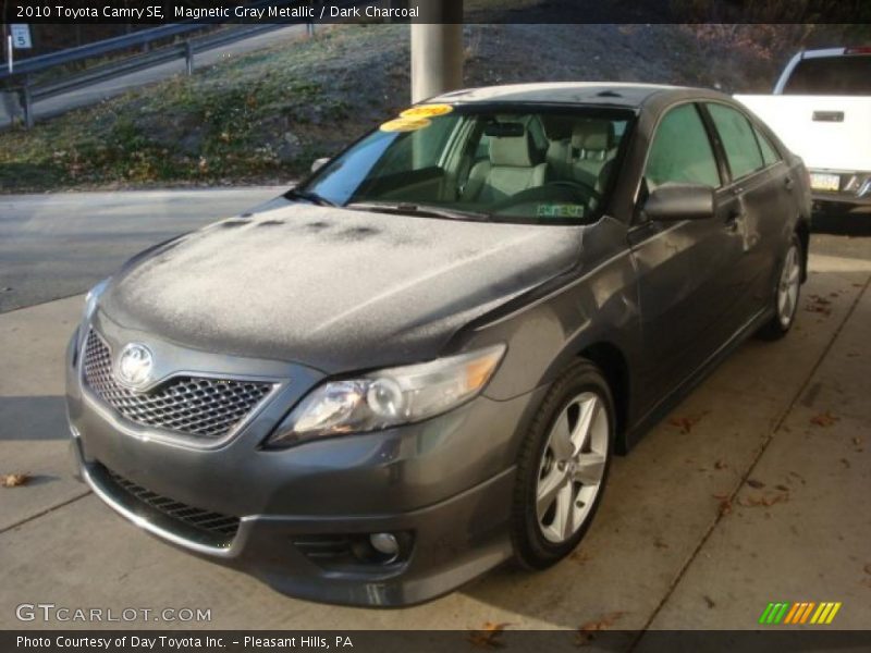 Magnetic Gray Metallic / Dark Charcoal 2010 Toyota Camry SE