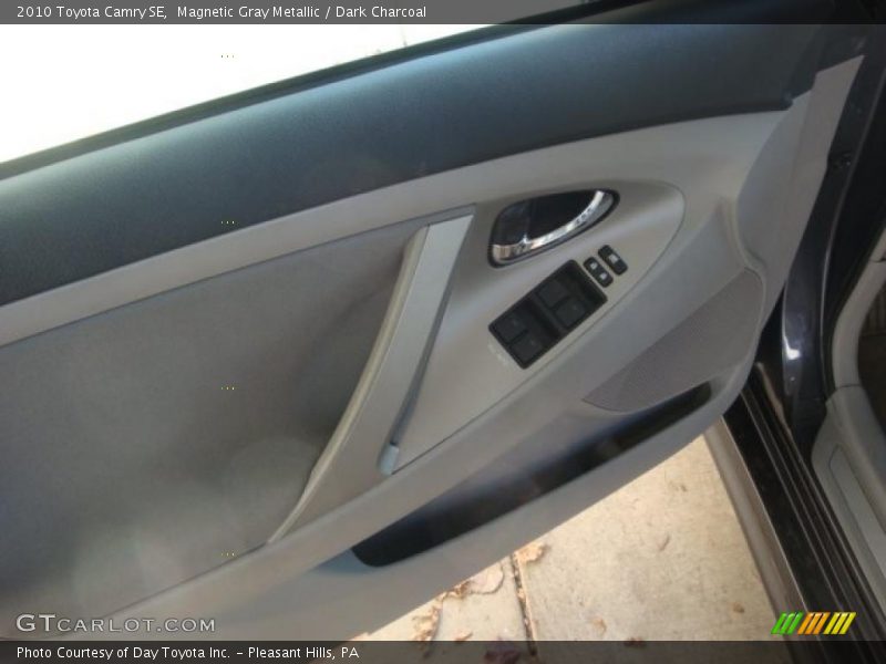 Magnetic Gray Metallic / Dark Charcoal 2010 Toyota Camry SE