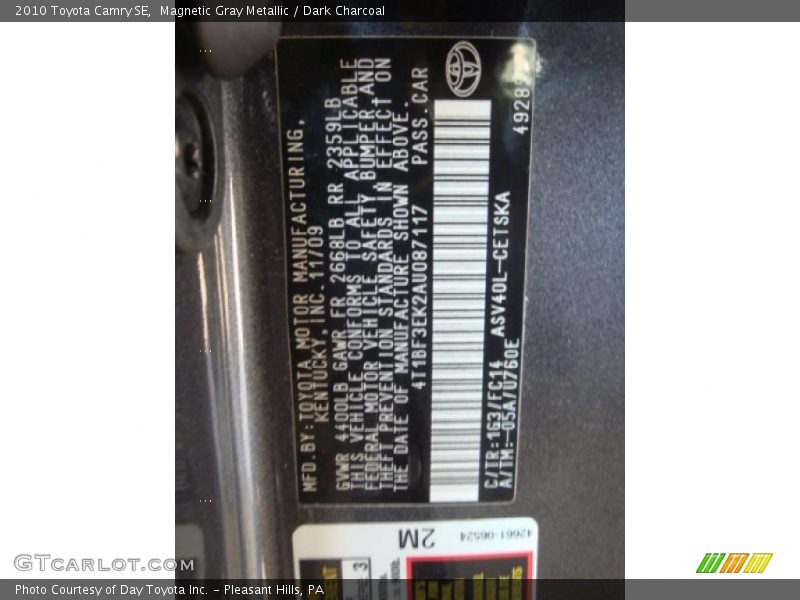 Magnetic Gray Metallic / Dark Charcoal 2010 Toyota Camry SE