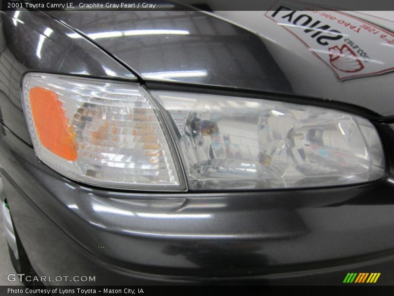 Graphite Gray Pearl / Gray 2001 Toyota Camry LE