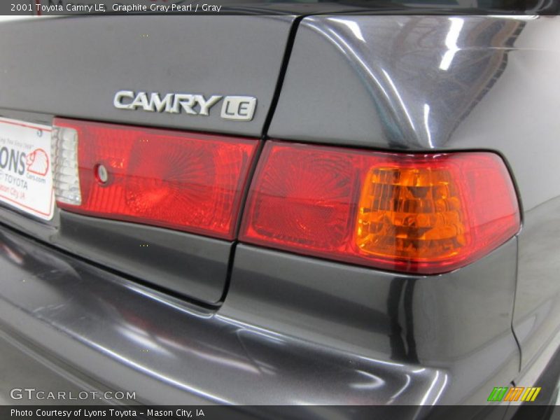 Graphite Gray Pearl / Gray 2001 Toyota Camry LE