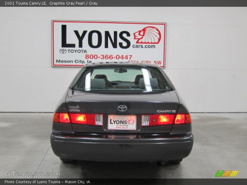 Graphite Gray Pearl / Gray 2001 Toyota Camry LE