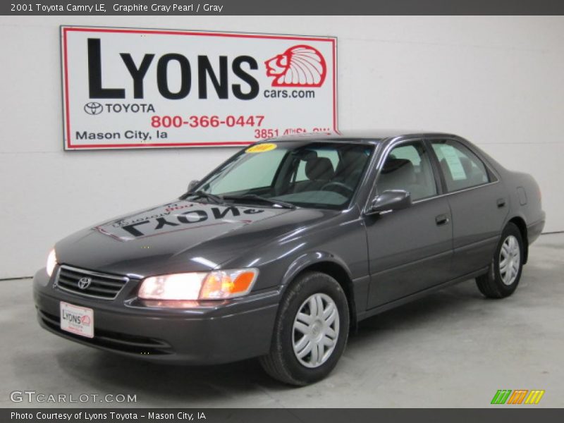 Graphite Gray Pearl / Gray 2001 Toyota Camry LE