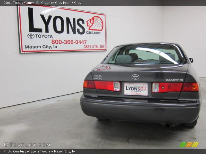 Graphite Gray Pearl / Gray 2001 Toyota Camry LE