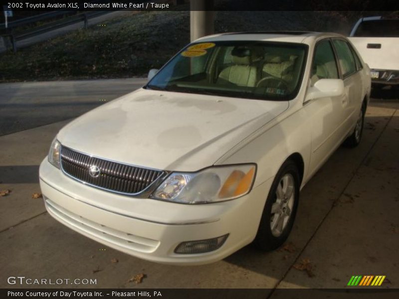 Diamond White Pearl / Taupe 2002 Toyota Avalon XLS
