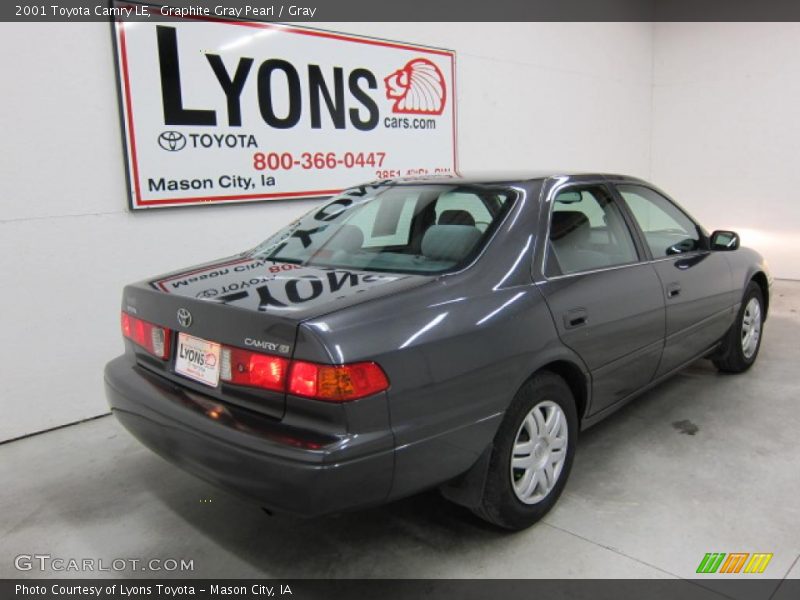 Graphite Gray Pearl / Gray 2001 Toyota Camry LE