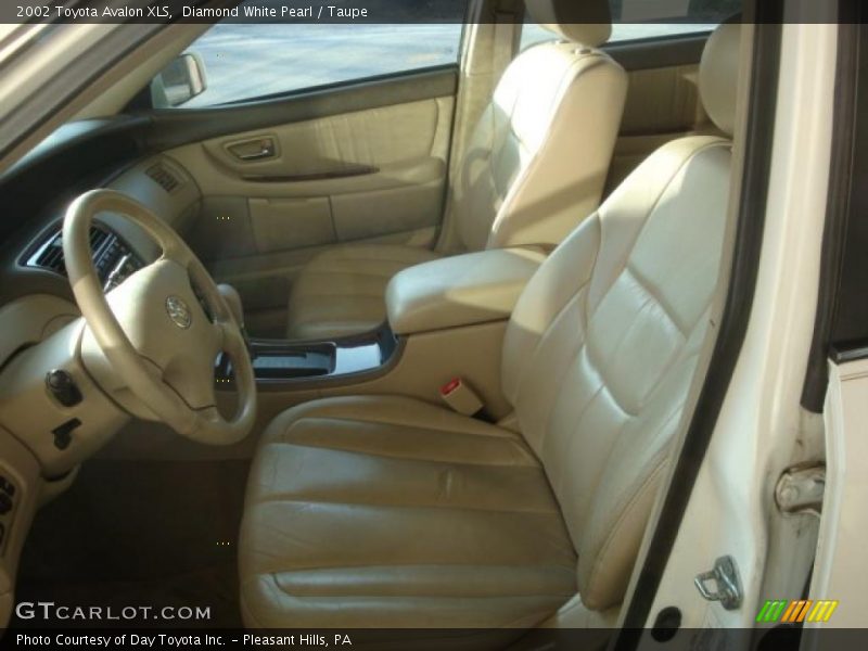 Diamond White Pearl / Taupe 2002 Toyota Avalon XLS