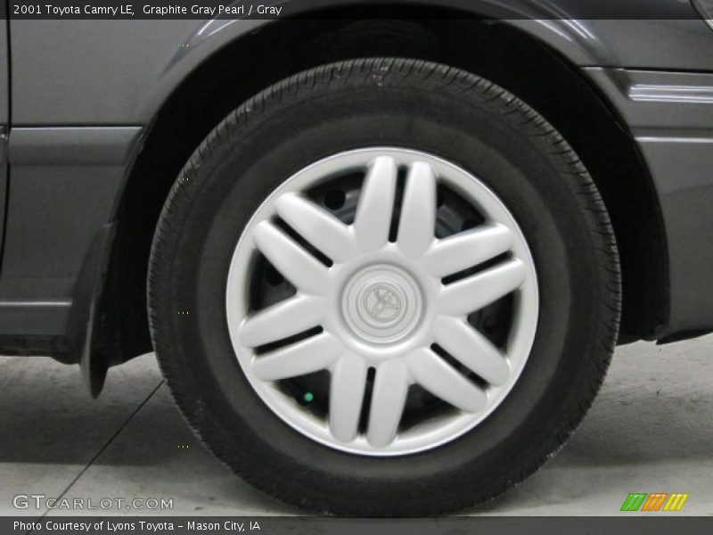 Graphite Gray Pearl / Gray 2001 Toyota Camry LE