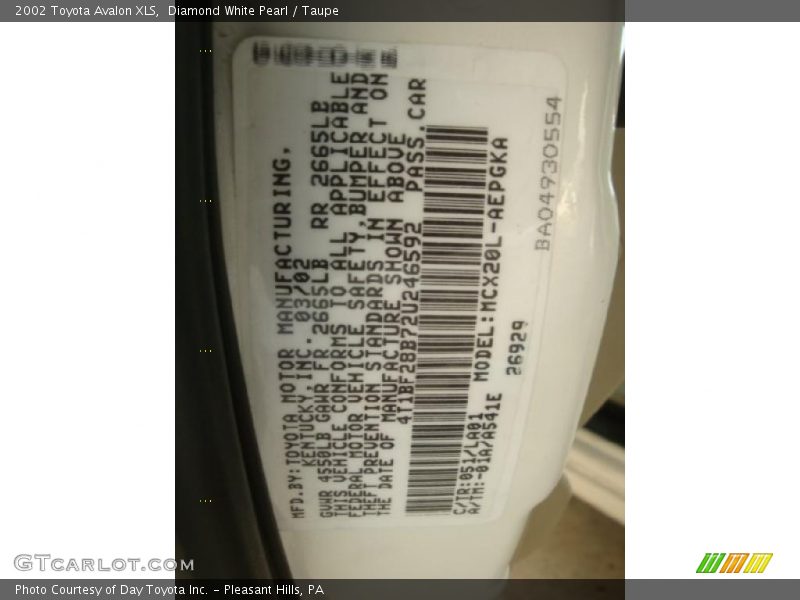 Diamond White Pearl / Taupe 2002 Toyota Avalon XLS