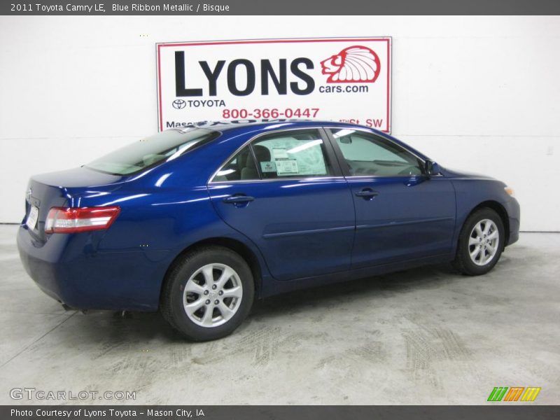 Blue Ribbon Metallic / Bisque 2011 Toyota Camry LE