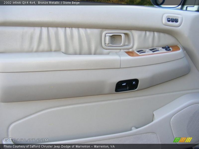 Door Panel of 2002 QX4 4x4