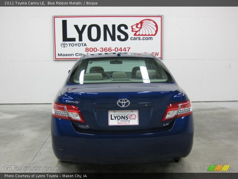 Blue Ribbon Metallic / Bisque 2011 Toyota Camry LE