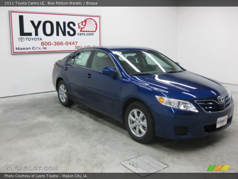 Blue Ribbon Metallic / Bisque 2011 Toyota Camry LE