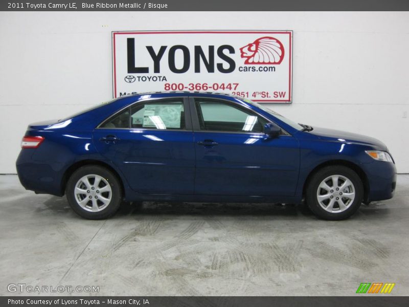 Blue Ribbon Metallic / Bisque 2011 Toyota Camry LE