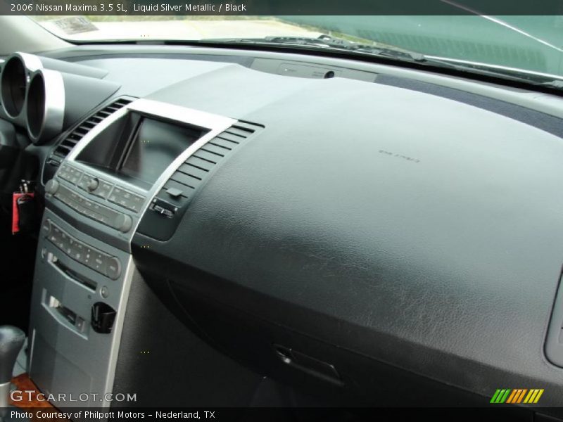 Liquid Silver Metallic / Black 2006 Nissan Maxima 3.5 SL
