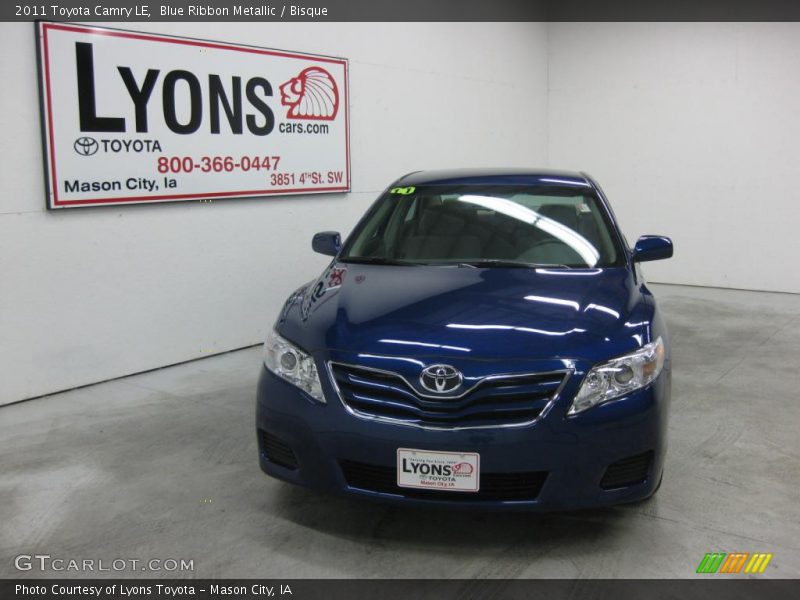 Blue Ribbon Metallic / Bisque 2011 Toyota Camry LE