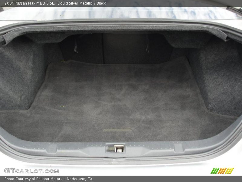  2006 Maxima 3.5 SL Trunk