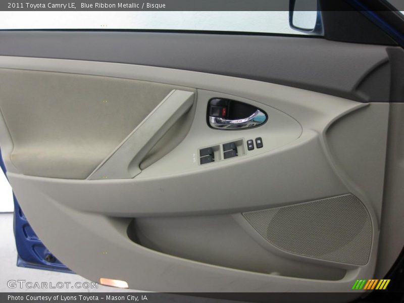 Blue Ribbon Metallic / Bisque 2011 Toyota Camry LE