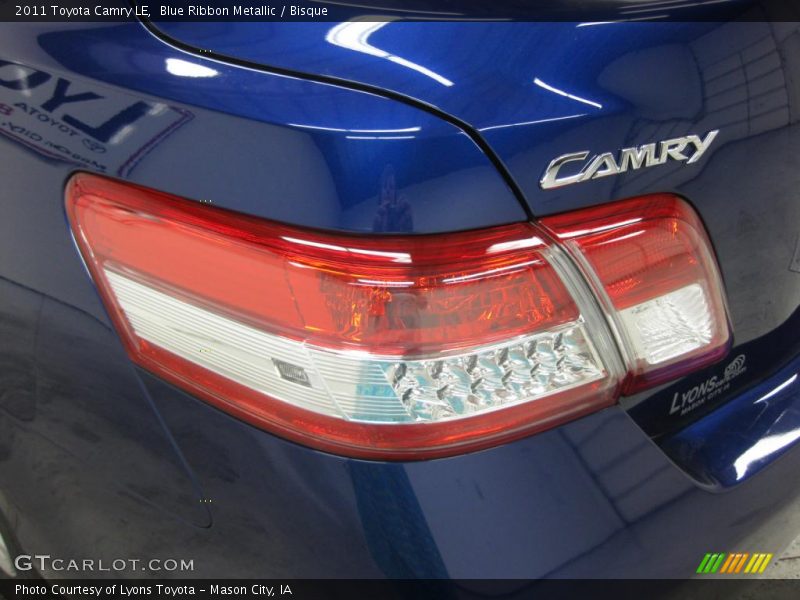 Blue Ribbon Metallic / Bisque 2011 Toyota Camry LE