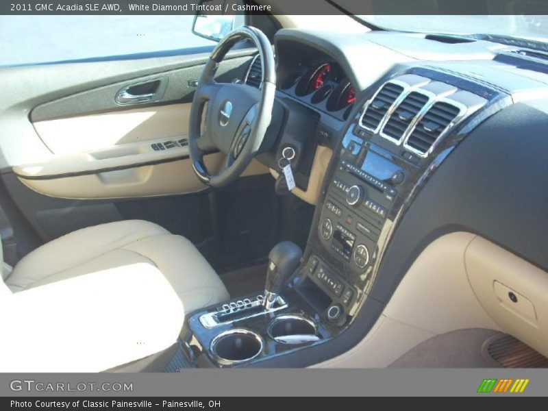 White Diamond Tintcoat / Cashmere 2011 GMC Acadia SLE AWD