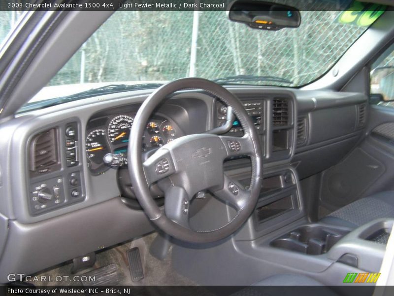Light Pewter Metallic / Dark Charcoal 2003 Chevrolet Avalanche 1500 4x4