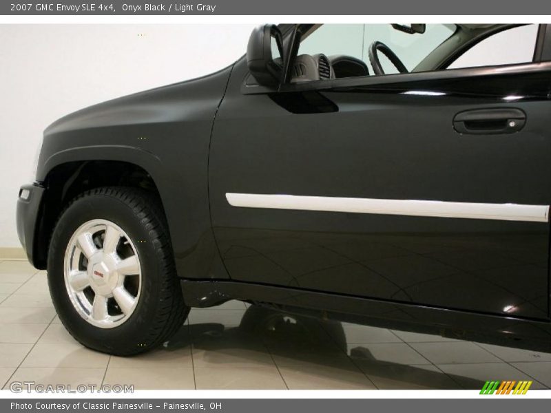 Onyx Black / Light Gray 2007 GMC Envoy SLE 4x4