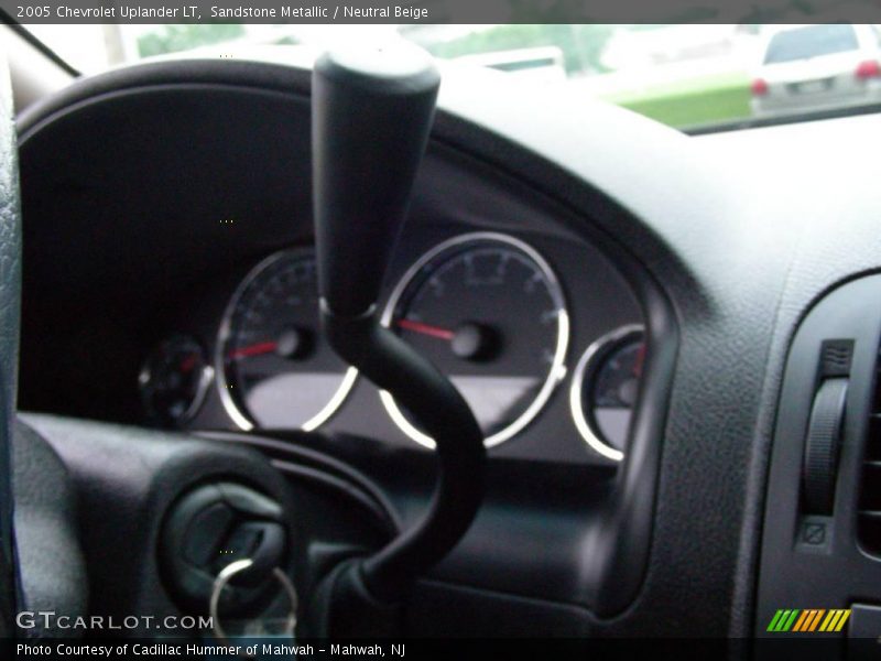 Sandstone Metallic / Neutral Beige 2005 Chevrolet Uplander LT
