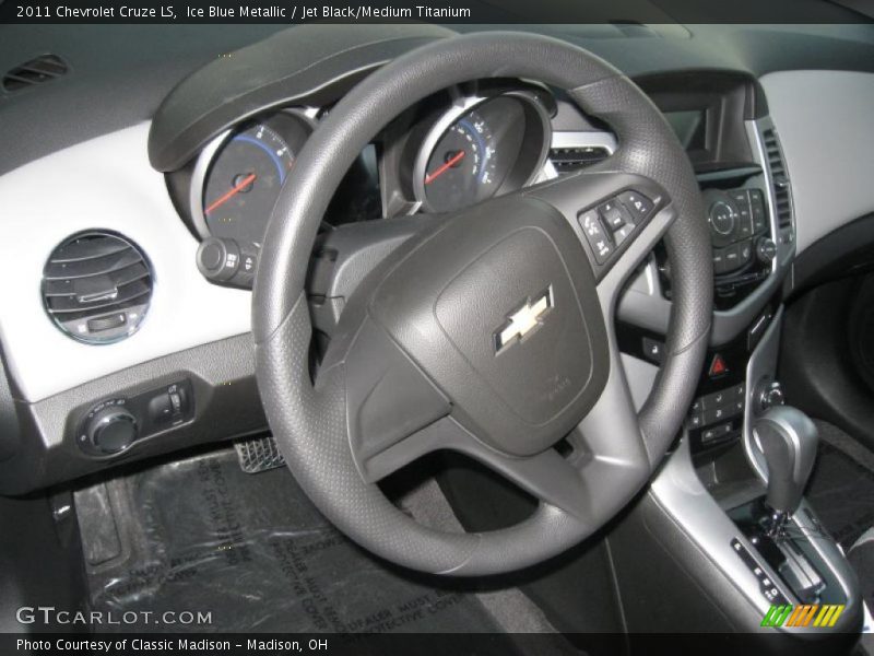  2011 Cruze LS Steering Wheel