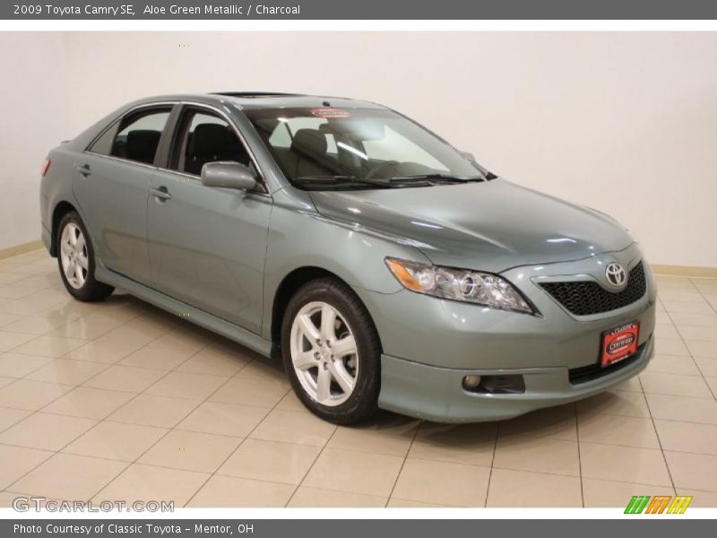 Aloe Green Metallic / Charcoal 2009 Toyota Camry SE