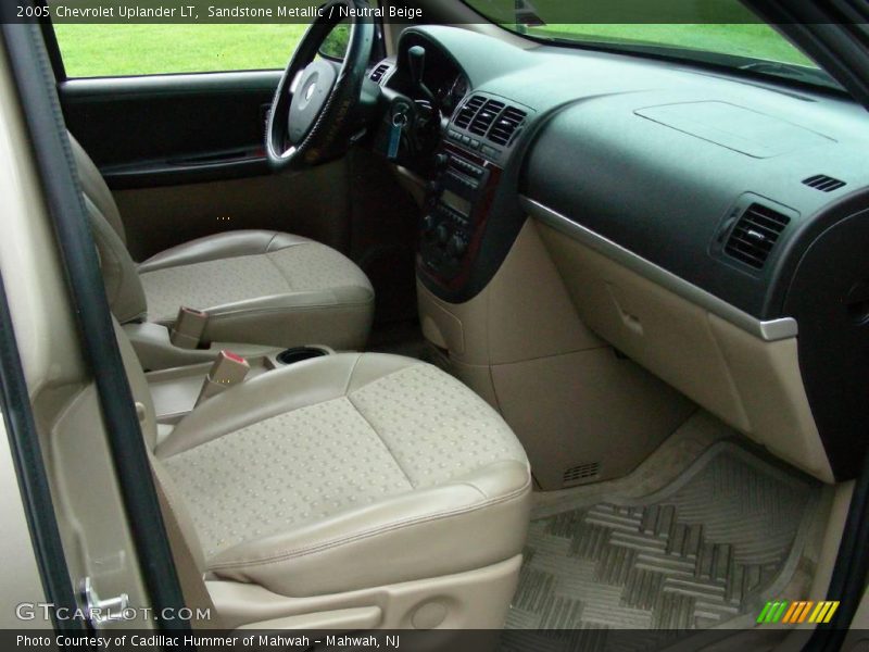 Sandstone Metallic / Neutral Beige 2005 Chevrolet Uplander LT