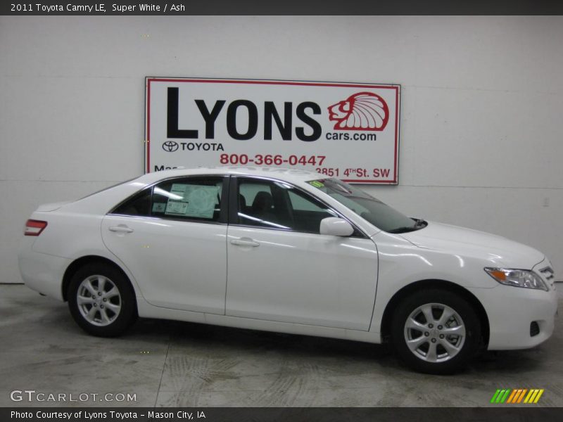 Super White / Ash 2011 Toyota Camry LE