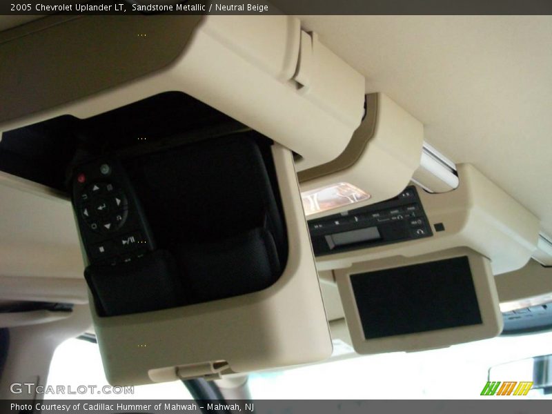 Sandstone Metallic / Neutral Beige 2005 Chevrolet Uplander LT