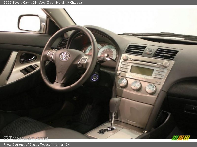 Aloe Green Metallic / Charcoal 2009 Toyota Camry SE