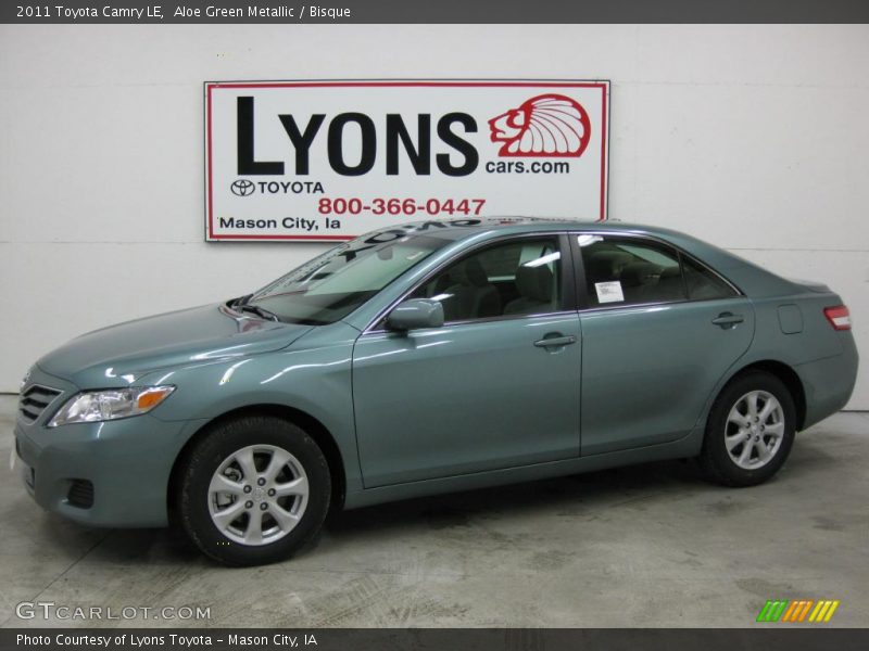 Aloe Green Metallic / Bisque 2011 Toyota Camry LE