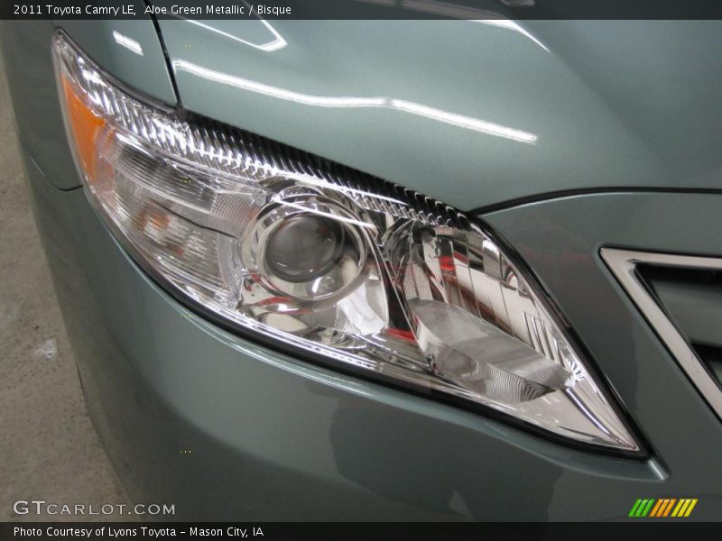 Aloe Green Metallic / Bisque 2011 Toyota Camry LE