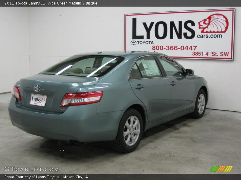 Aloe Green Metallic / Bisque 2011 Toyota Camry LE