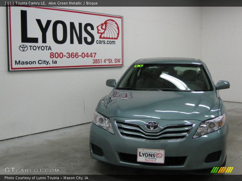 Aloe Green Metallic / Bisque 2011 Toyota Camry LE