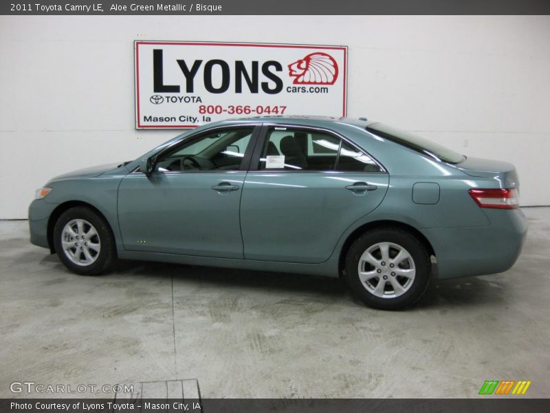 Aloe Green Metallic / Bisque 2011 Toyota Camry LE