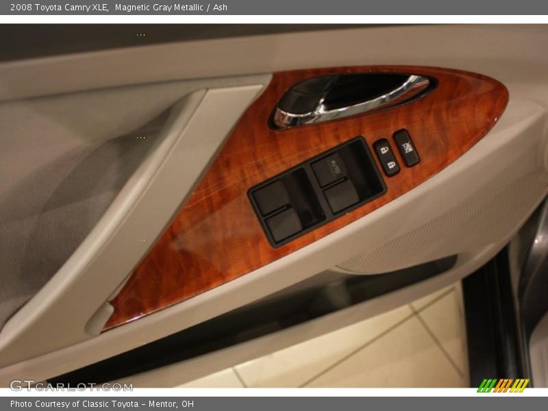 Magnetic Gray Metallic / Ash 2008 Toyota Camry XLE