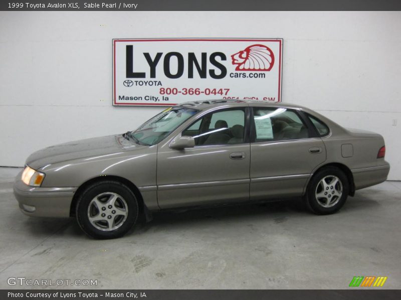 Sable Pearl / Ivory 1999 Toyota Avalon XLS